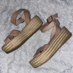 Chinese Laundry platforms